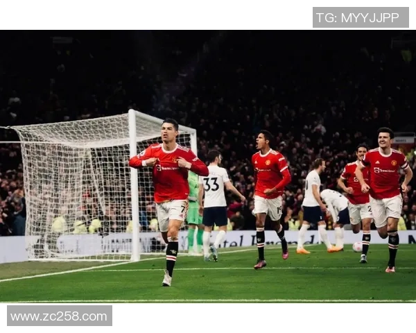 尤文图斯狂胜曼联五球帽子戏法引爆全场精彩瞬间回顾