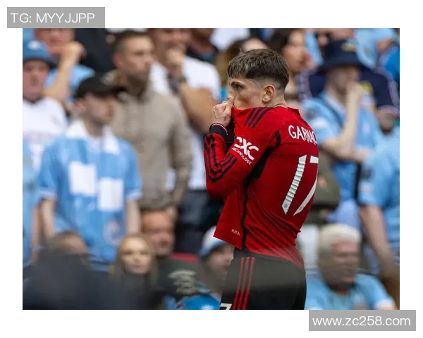 曼联足总杯大胜那不勒斯球星帽子戏法点燃全场激情