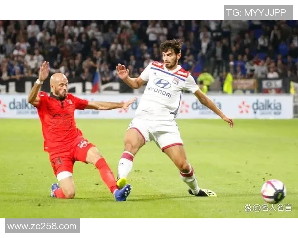 英超赛场惊现大冷门巴黎圣日耳曼狂胜那不勒斯五球精彩回顾