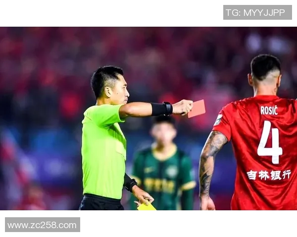 足总杯激战AC米兰狂胜里昂五球争议判罚引发全场热议