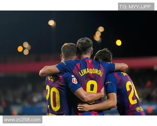 巴萨友谊赛小胜里昂红牌事件引发全场热议与争议