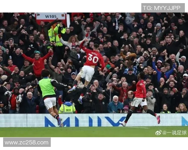 欧冠激战曼联主场狂胜莱比锡五球大捷全场沸腾