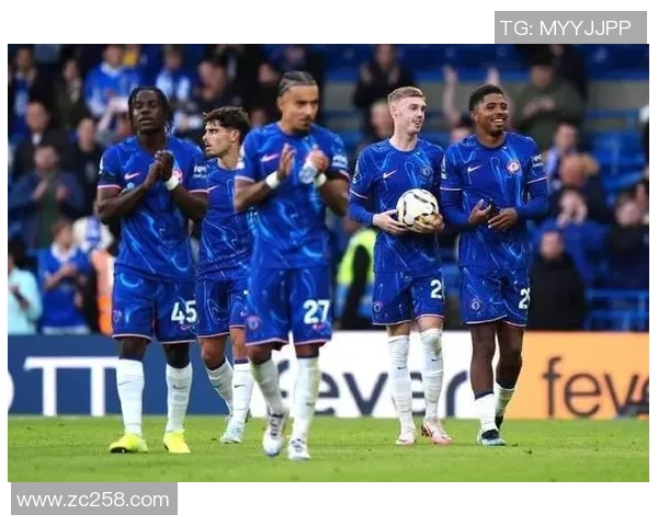 友谊赛惊现冷门曼联以三球完胜切尔西红牌事件引发全场热议